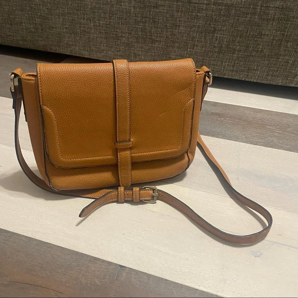 Revolution by Stitch Fix “Bobbi” Crossbody Bag - Picture 2 of 4